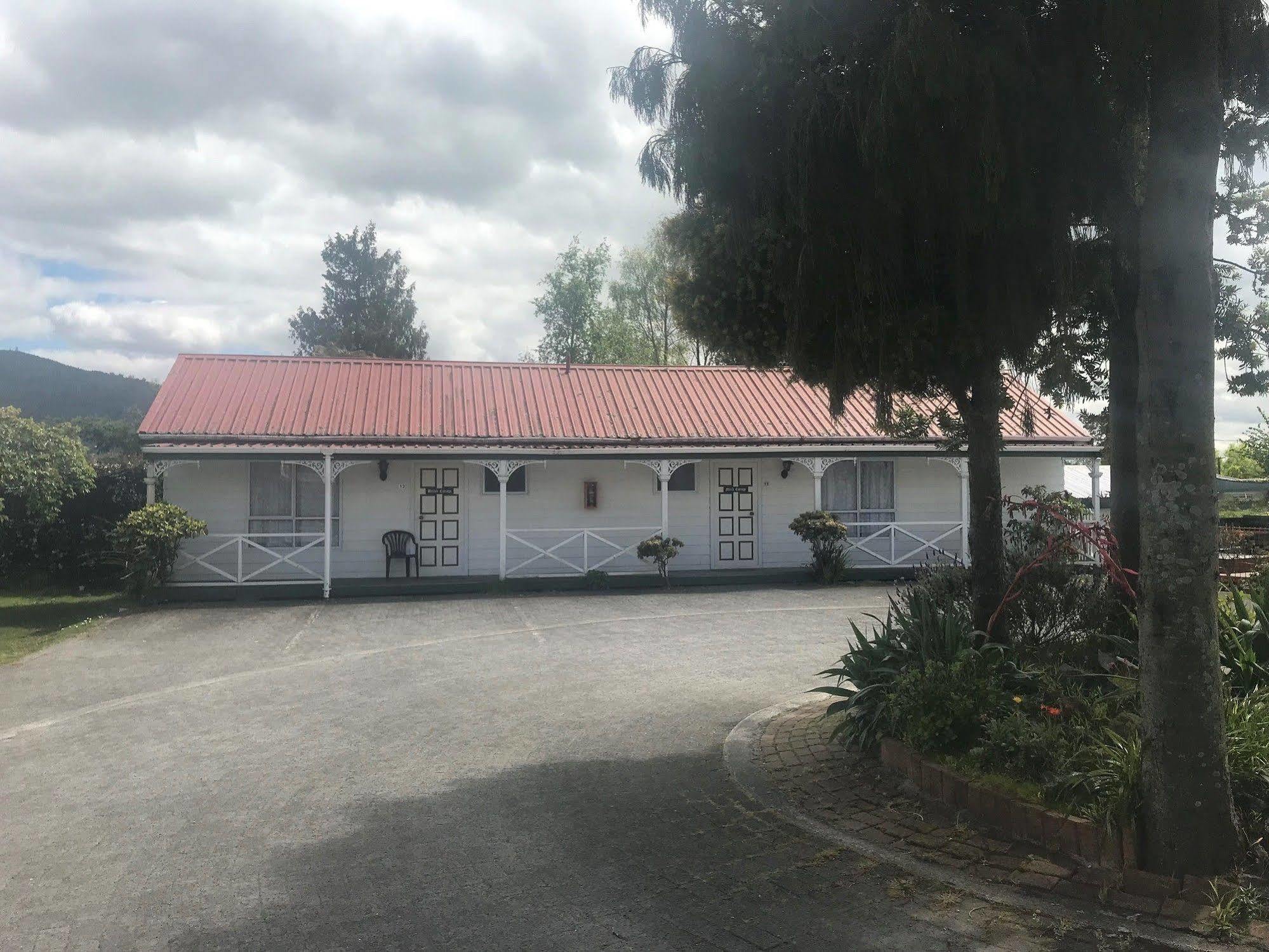Utuhina Hot Springs Lodge Rotorua Kültér fotó